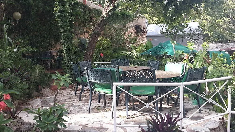 Hotel Jose Contreras 산토도밍고 2*,  도미니카 공화국